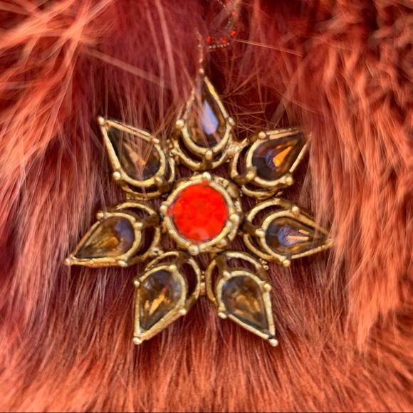 🌟VINTAGE🌟Clara Kasavina mink evening bag with jeweled star detail 🎉Host Pick! - Picture 2 of 6